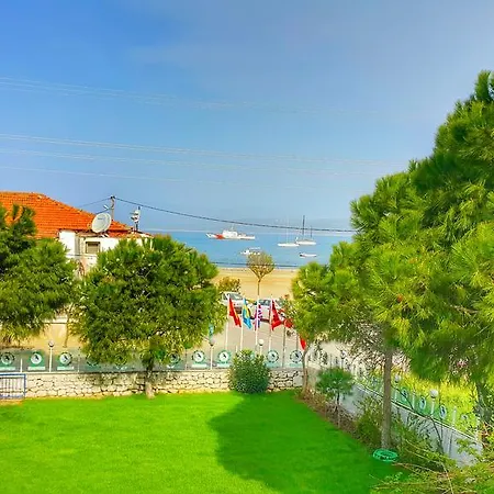 Mavi Zeytin Butik Bed & Breakfast