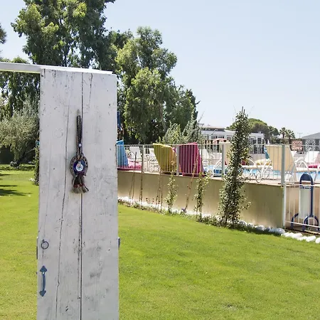 Mavi Zeytin Butik Bed & Breakfast Seferihisar