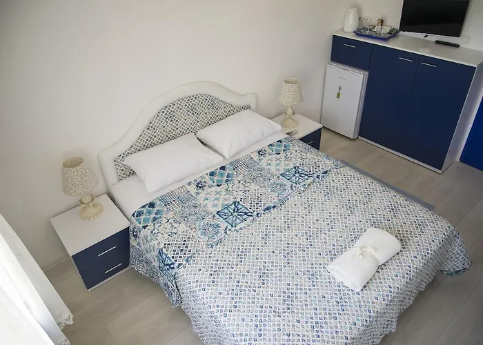 Mavi Zeytin Butik Bed & Breakfast Seferihisar