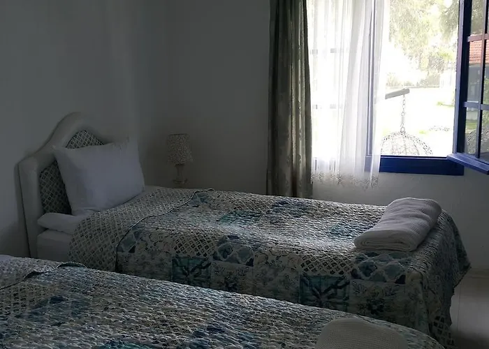 Mavi Zeytin Butik Bed & Breakfast Seferihisar
